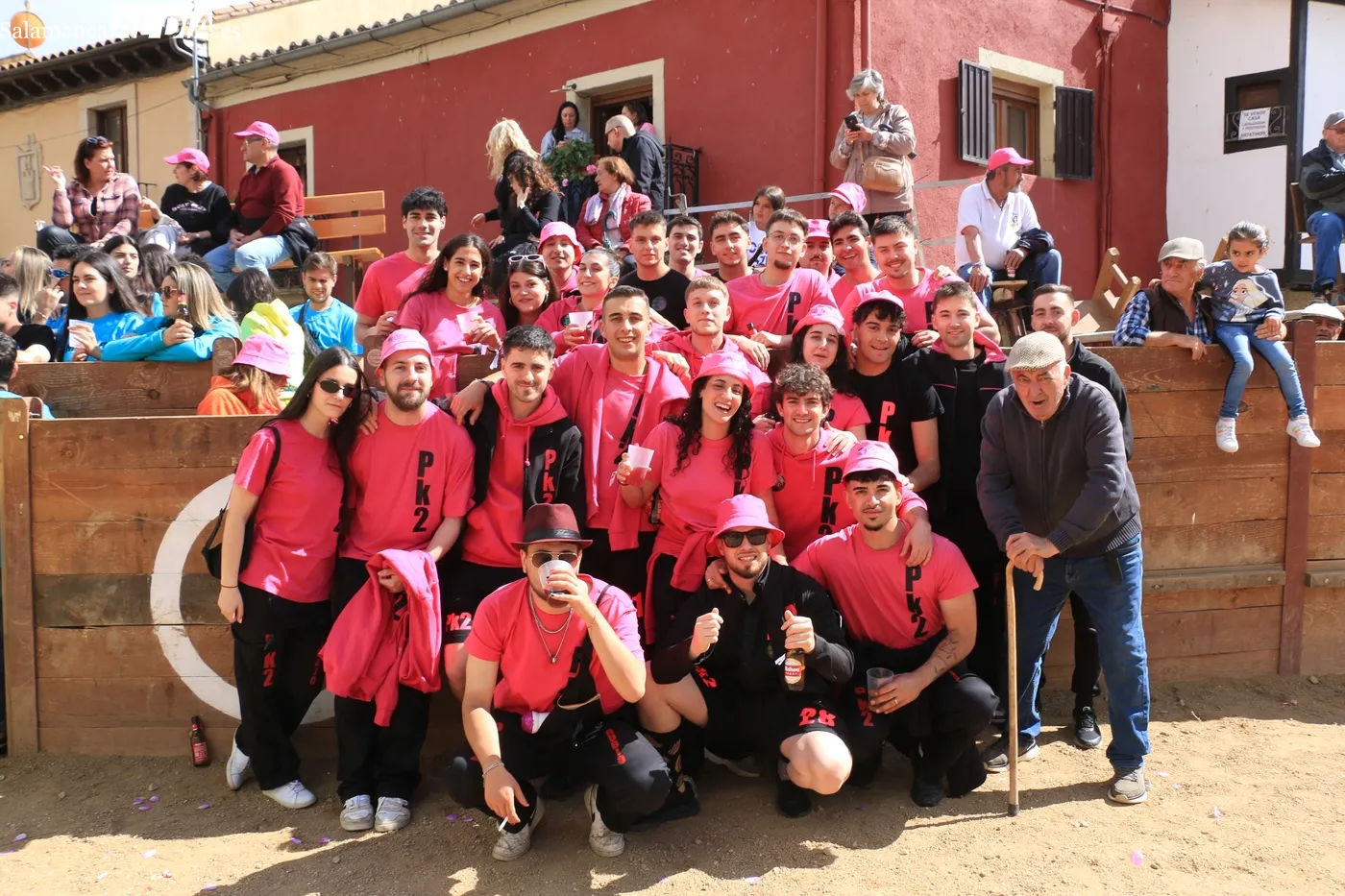 Comienzo de las fiestas del Noveno en San Felices de los Gallegos / CORRAL