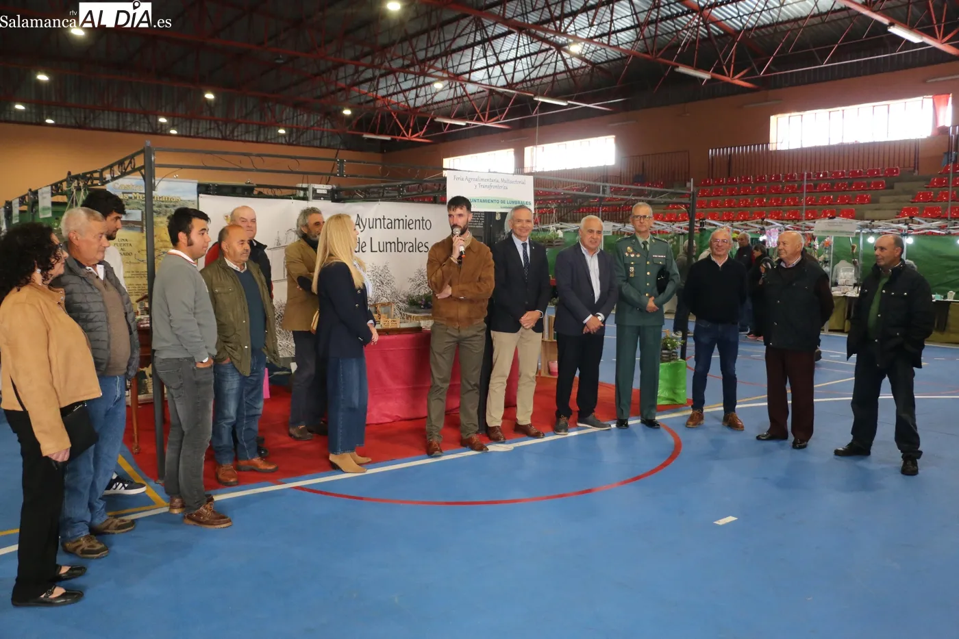 Feria Multisectorial y Feria ganadera de San Isidro en Lumbrales / CORRAL  