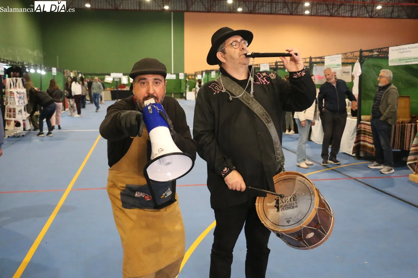 Buena afluencia de público y ventas en la XXIX Feria Multisectorial de Lumbrales / CORRAL