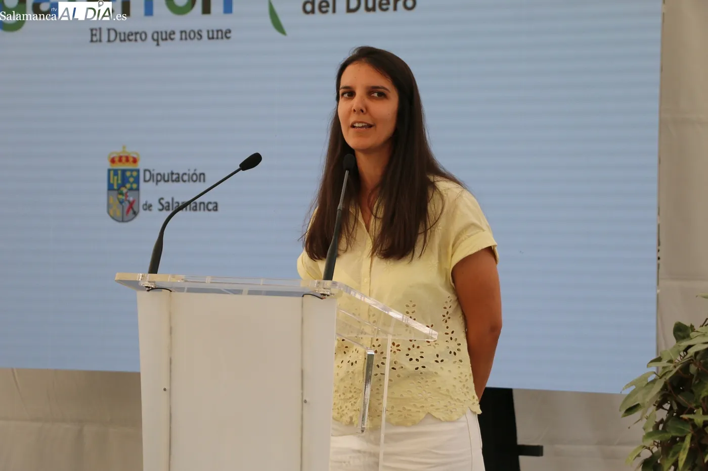 Beatriz Hernández en la presentación del Plan Director de Vega Terrón en La Fregeneda / CORRAL 