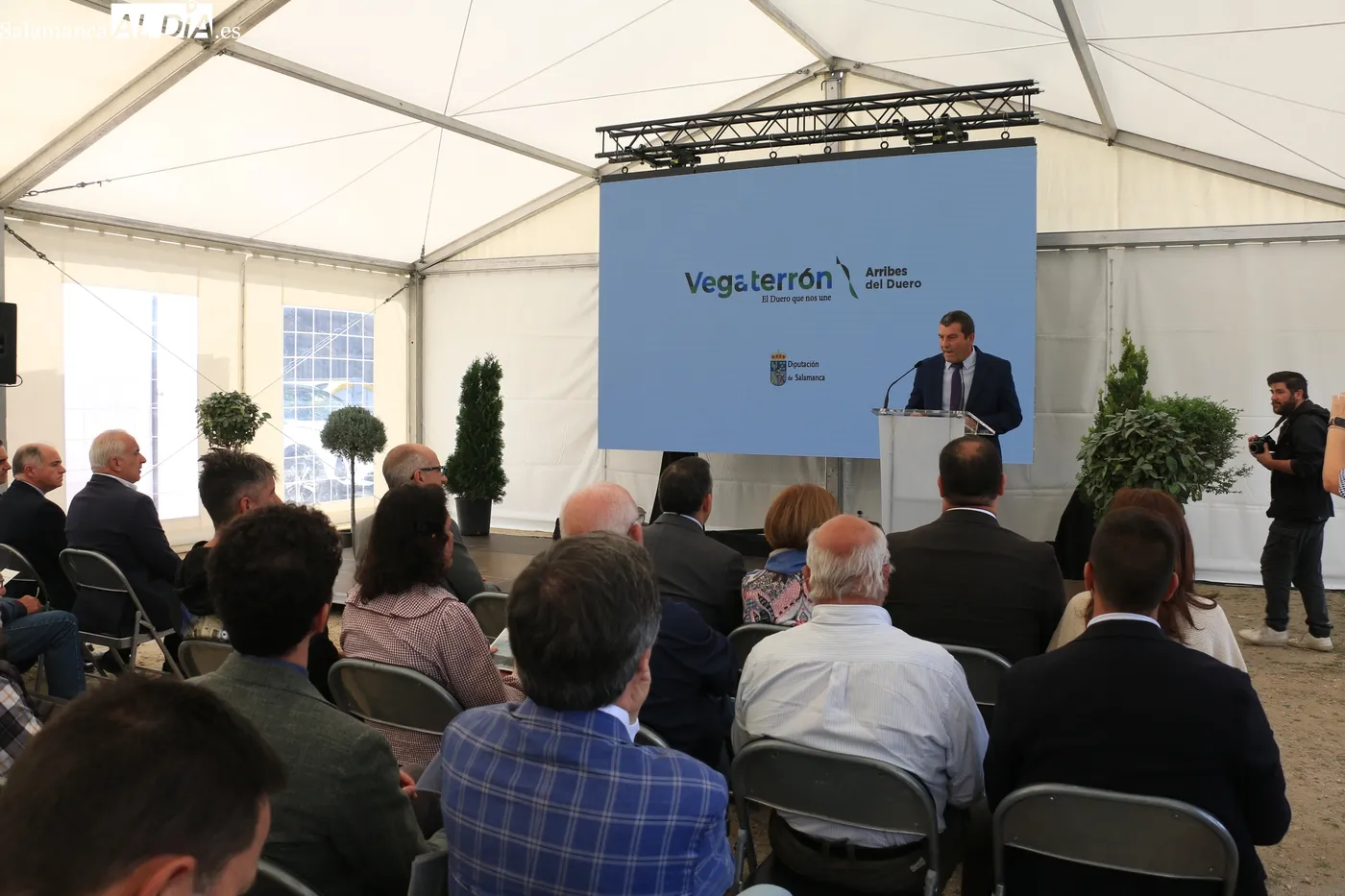 Presentación del Plan Director de Vega Terrón en La Fregeneda / CORRAL 