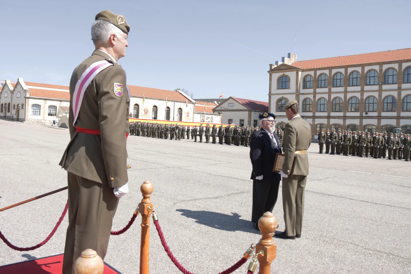 Salamanca celebra la festividad de San Fernando en el acuartelamiento General Arroquia