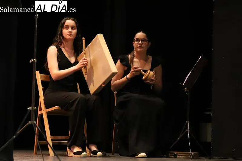 Foto 2 - Fusi&oacute;n de folclore y modernidad en el concierto 'Aires Traversos'