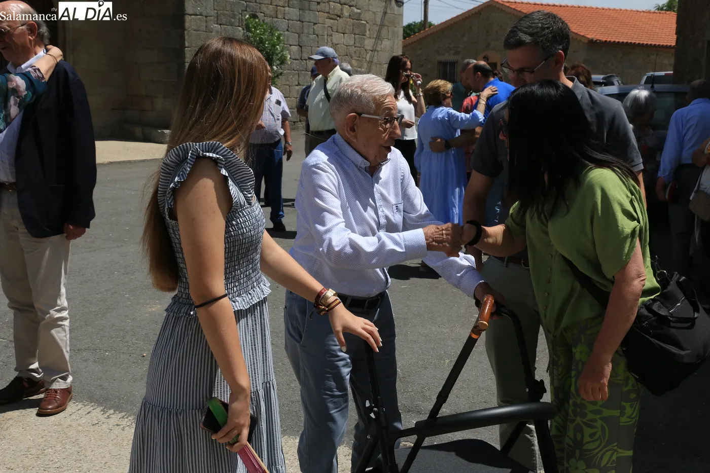 Homenaje a Arturo de Inés Calvo en Villaseco de los Reyes / CORRAL