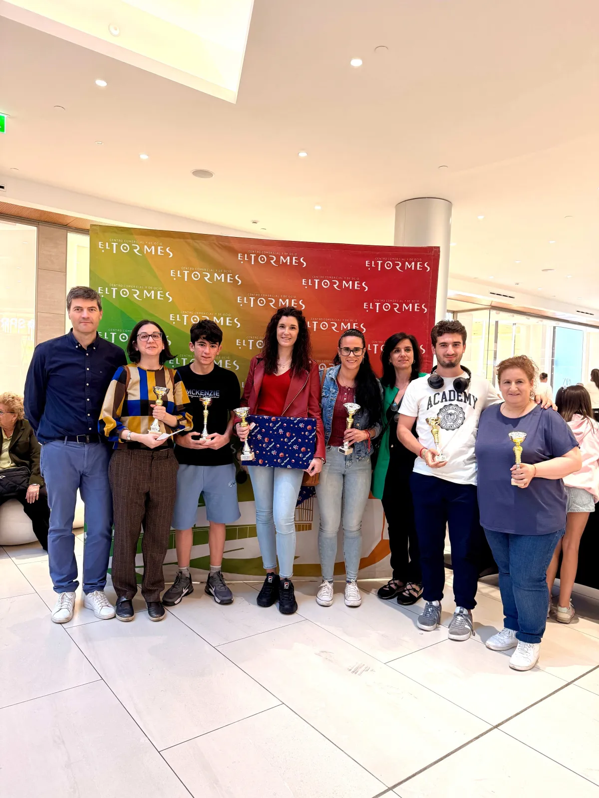 Foto 4 - El Tormes celebra con &eacute;xito su cuarto Concurso de Puzzles Toy Planet