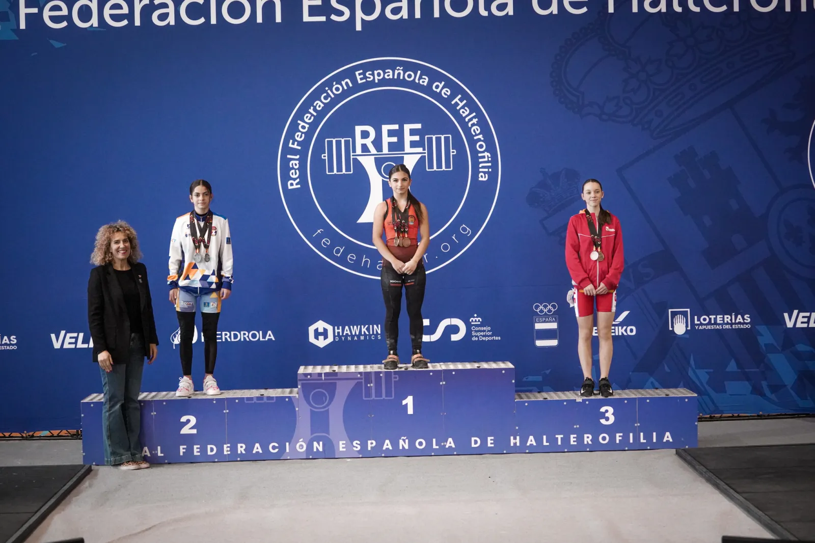Foto 3 - Tres bronces y un pasaporte al Mundial de China: el bot&iacute;n de las levantadoras charras en el Nacional