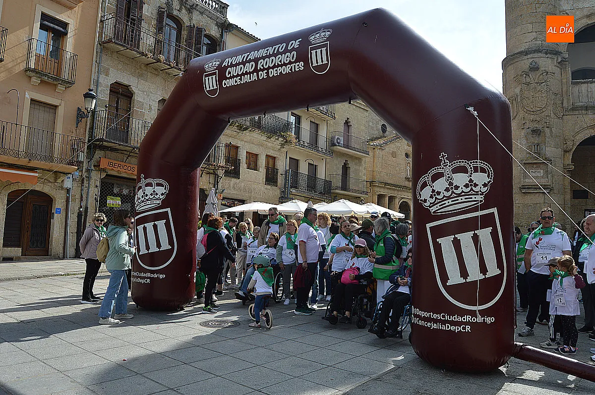 Foto 13 - La marcha solidaria por el p&aacute;rkinson re&uacute;ne a 235 personas en Ciudad Rodrigo
