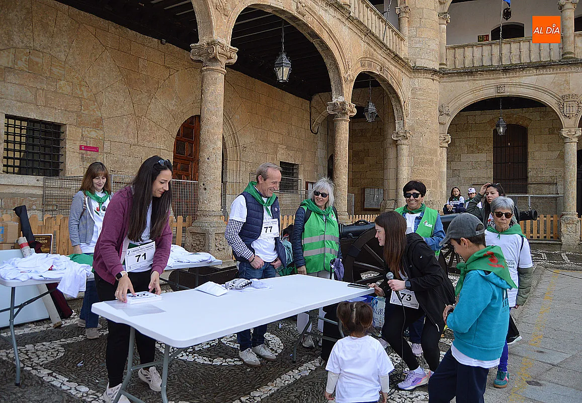 Foto 3 - La marcha solidaria por el p&aacute;rkinson re&uacute;ne a 235 personas en Ciudad Rodrigo