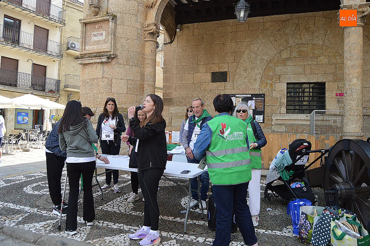 Foto 2 - La marcha solidaria por el p&aacute;rkinson re&uacute;ne a 235 personas en Ciudad Rodrigo