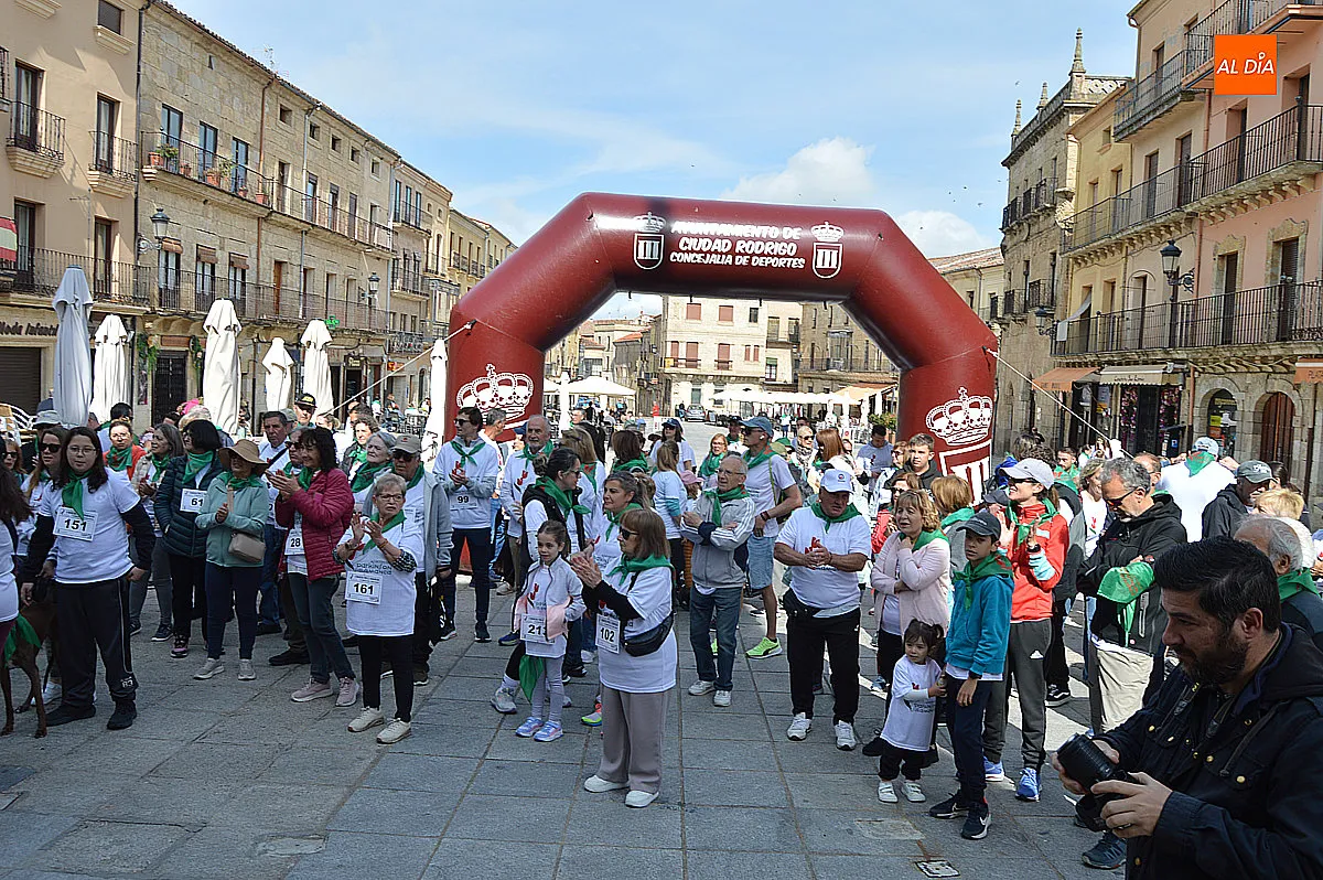 Foto 9 - La marcha solidaria por el p&aacute;rkinson re&uacute;ne a 235 personas en Ciudad Rodrigo