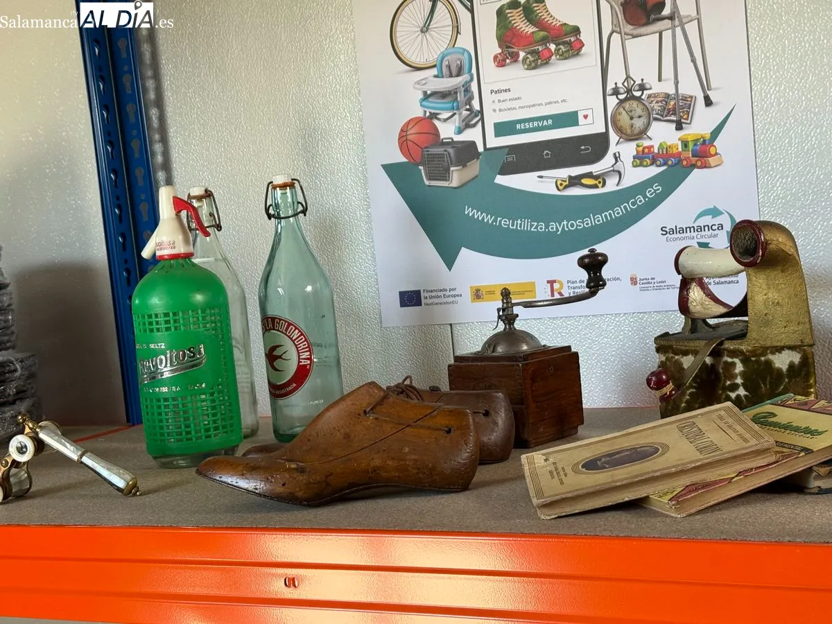 La concejala de Medio Ambiente, María José Coca, ha presentado este lunes la iniciativa en el punto limpio de la Chinchibarra. Foto de Vanesa Martins