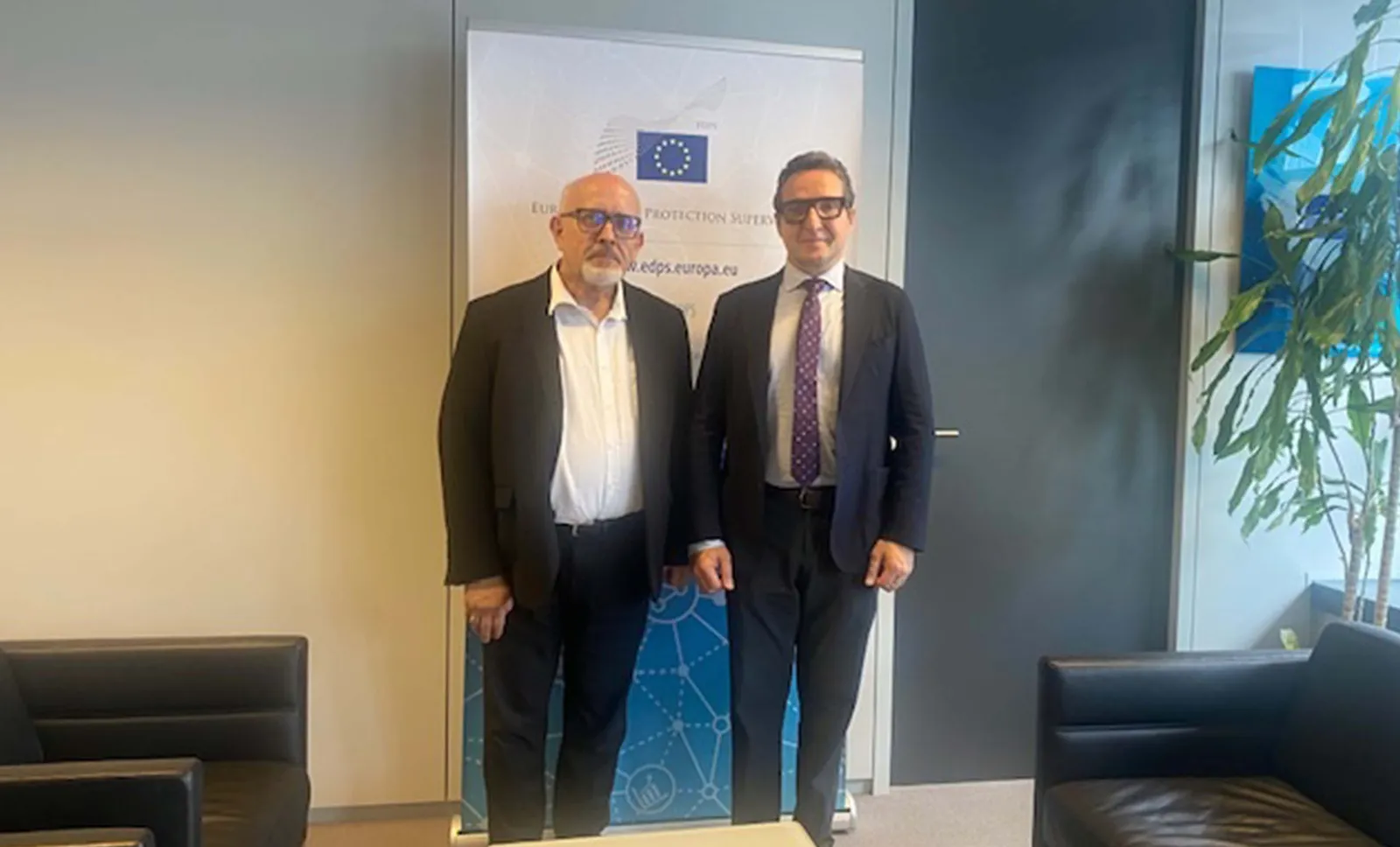 Juan Manuel Corchado, rector USAL, con el supervisor europeo de Protección de Datos, Wojciech Wiewiórowski