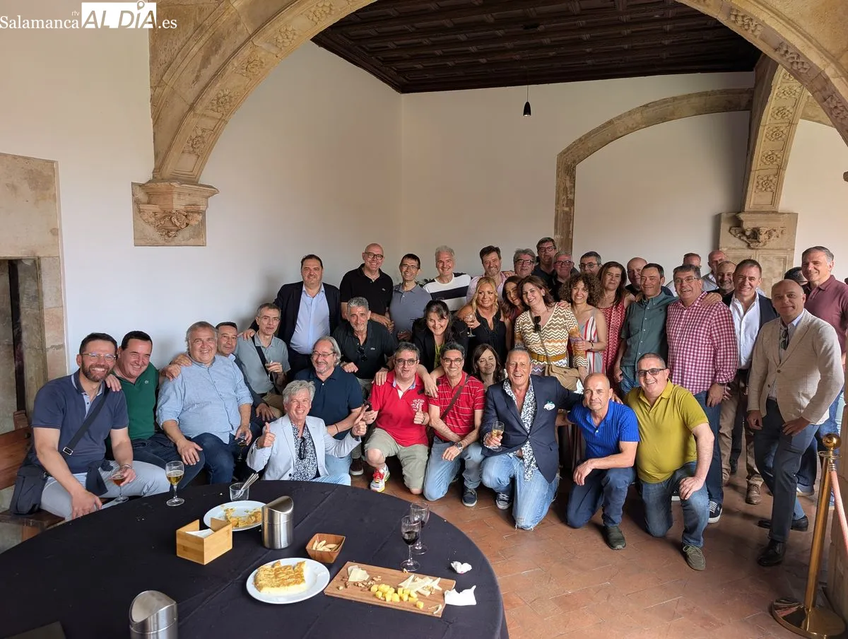 Antiguos alumnos de Maristas celebran su 40 aniversario