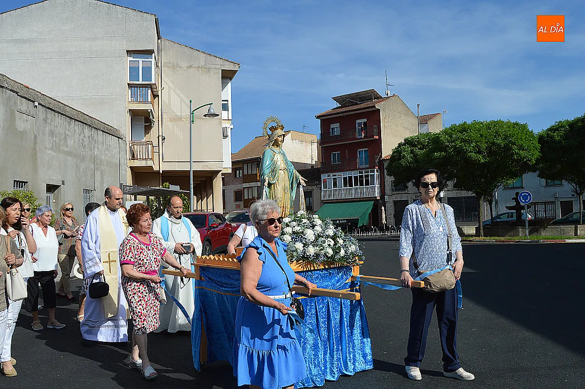 Procesión de la Virgen Milagrosa