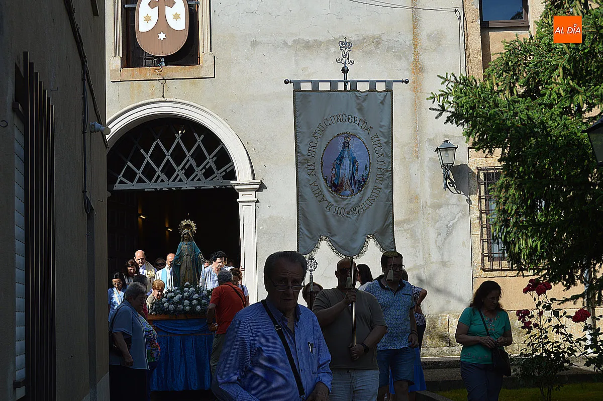 Procesión de la Virgen Milagrosa