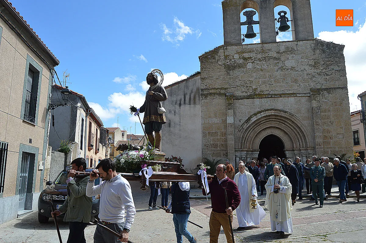 Foto 9 - Devoci&oacute;n y tradici&oacute;n en Ciudad Rodrigo para honrar al patr&oacute;n de los agricultores en San Andr&eacute;s 