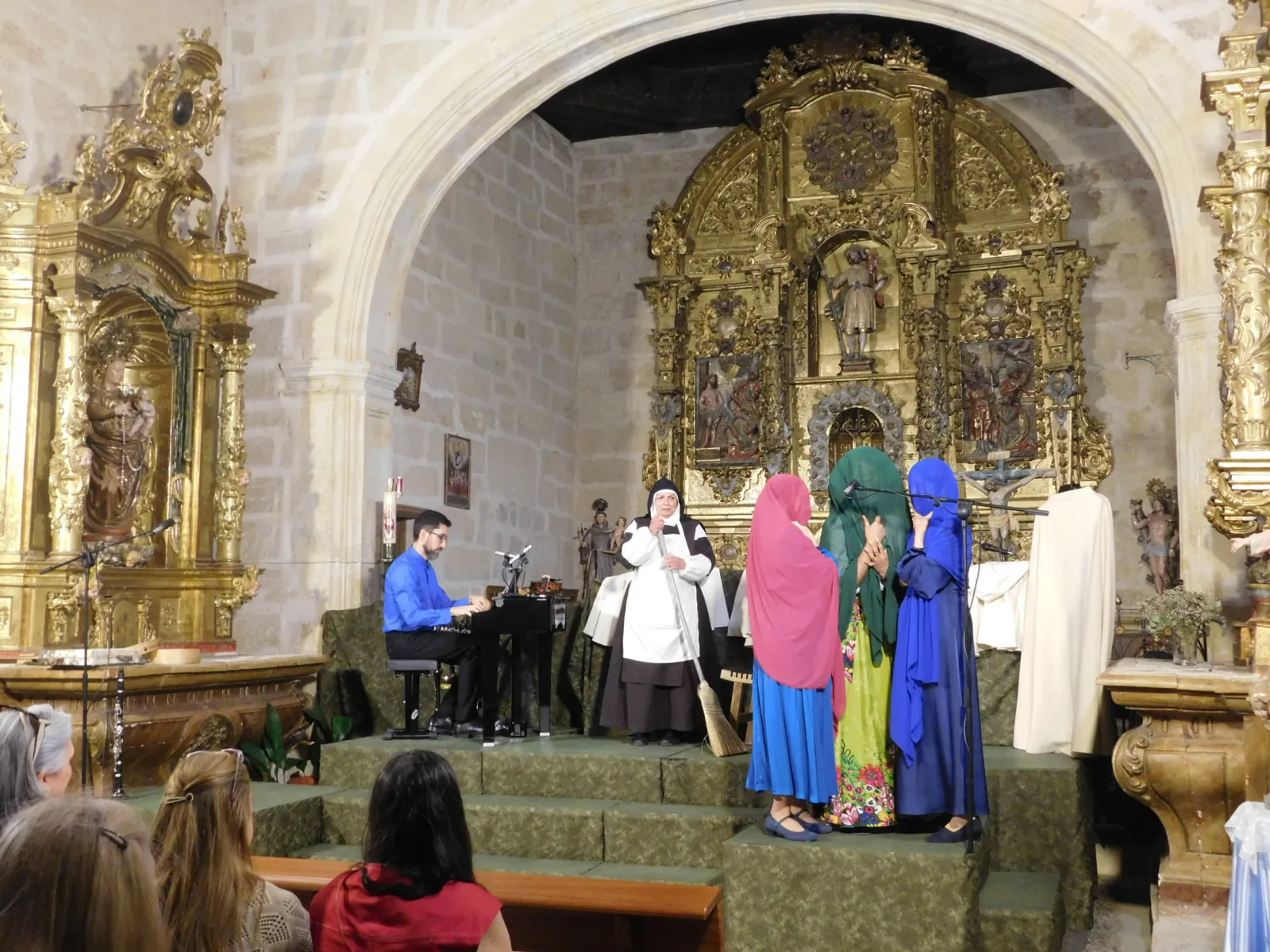 Foto 10 - Ovaci&oacute;n en San Crist&oacute;bal de la Cuesta para 'Juan, el esp&iacute;ritu del amor'
