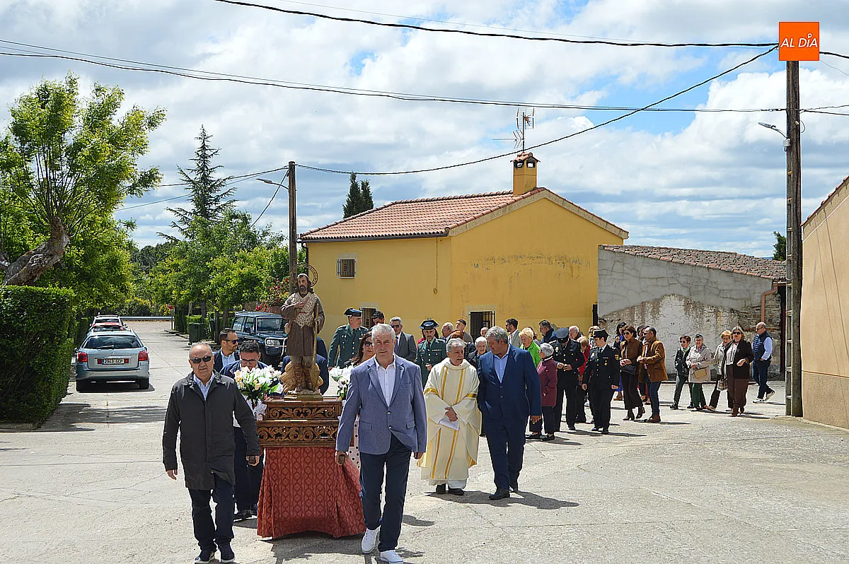 Fiestas en Carpio: multitudinaria procesión de San Isidro