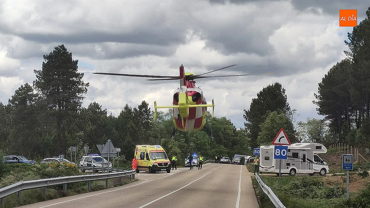Foto 7 - Evacuado en helic&oacute;ptero un motorista herido tras una colisi&oacute;n en el t&eacute;rmino de El Payo