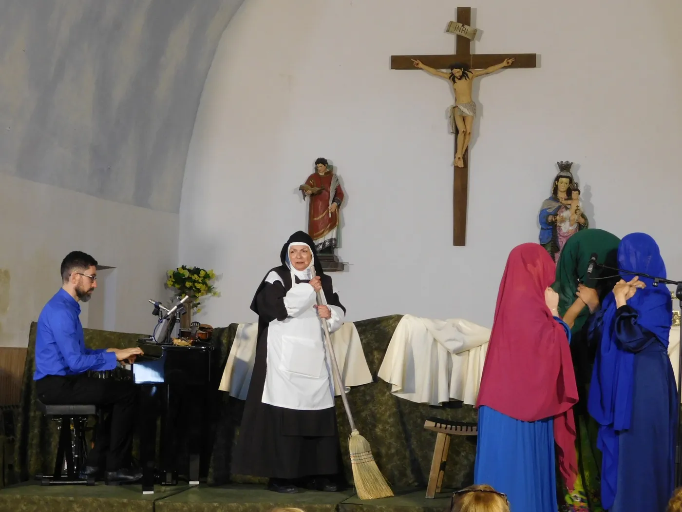 Representación de ‘Juan, el espíritu del amor’ en Villaseco de los Gamitos