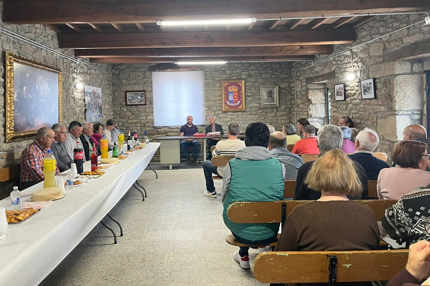 Reconocimiento en Guadramiro al médico José Montero de Paz, por su jubilación