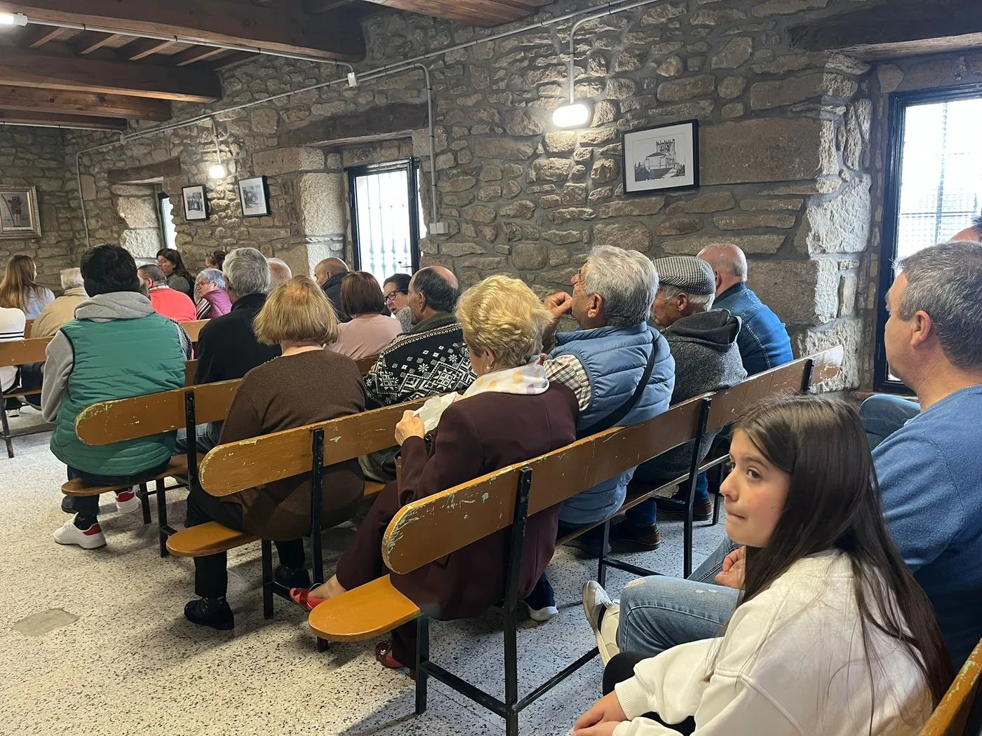Reconocimiento en Guadramiro al médico José Montero de Paz, por su jubilación