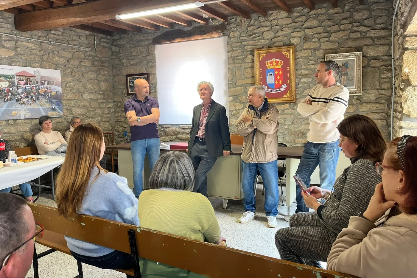 Reconocimiento en Guadramiro al médico José Montero de Paz, por su jubilación