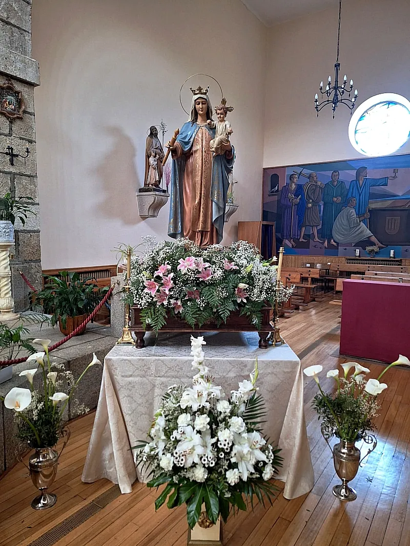 Foto 6 - La Virgen de los Remedios procesiona en San Crist&oacute;bal  