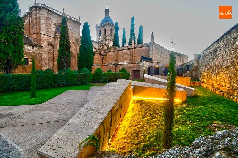 Tanto la iluminación como el entorno de la Catedral y Cerralbo mejorarán su aspecto