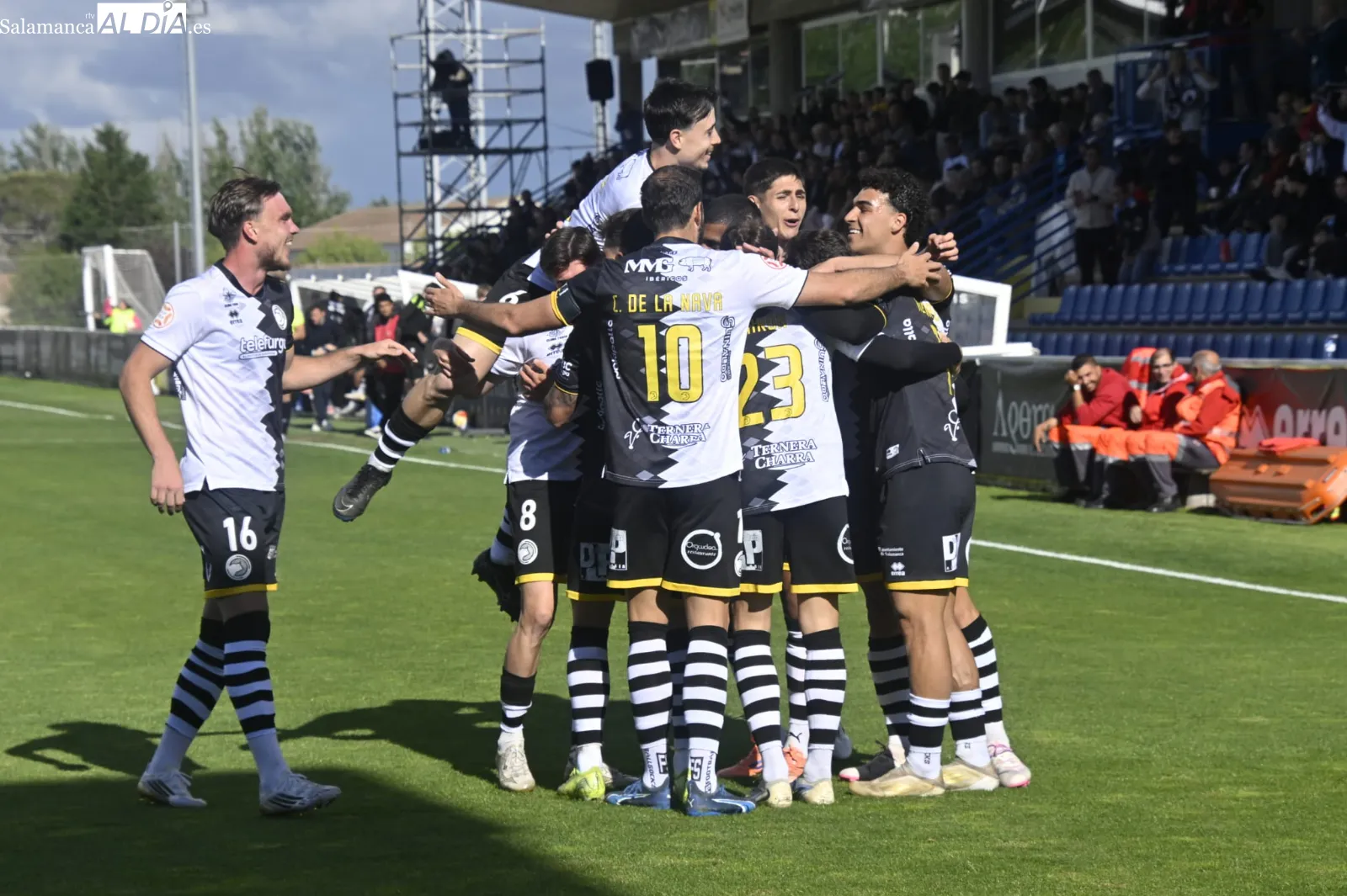 FOTOS Y VÍDEO | Unionistas se aferra al sueño de la Copa del Rey ante el Tenerife (2-1)