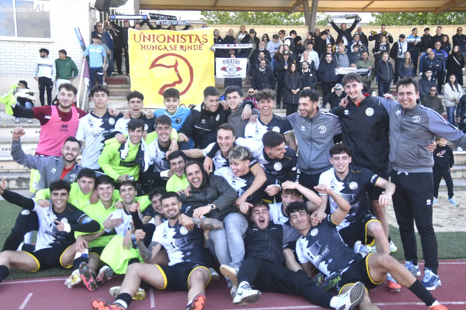FOTOS | El filial de Unionistas se salva del descenso en Tercera Federación; el CD Guijuelo y el Santa Marta se cruzan en primera ronda del playoff