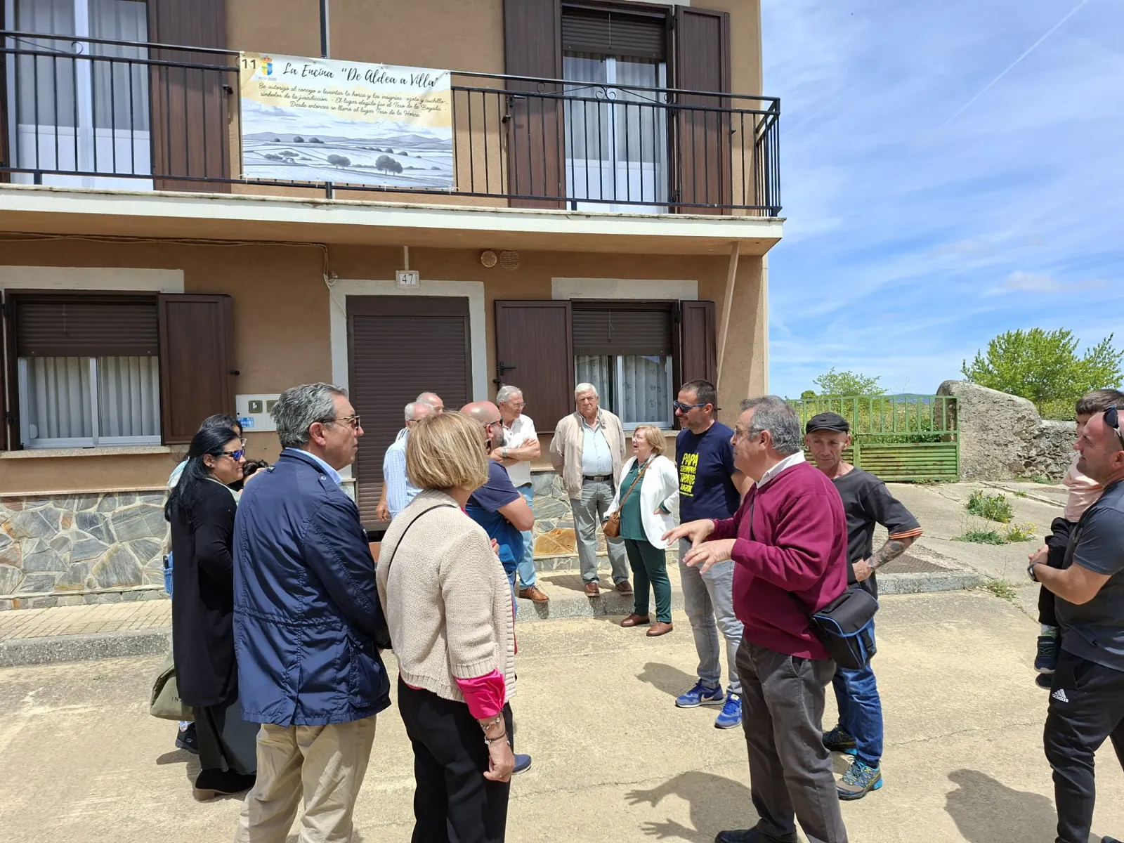 La Encina celebra el aniversario de su conversión en villa