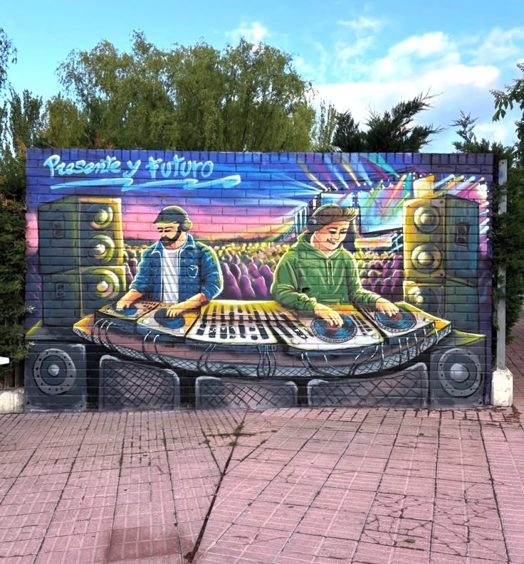 El nuevo mural de Robert Bece que ya luce en la provincia y cuenta con una mención especial 