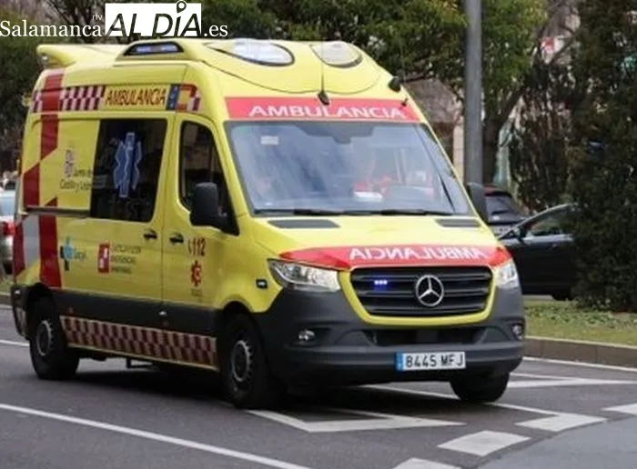Un camión arrolla a un turismo en la rotonda del E.Leclerc y deja dos heridos