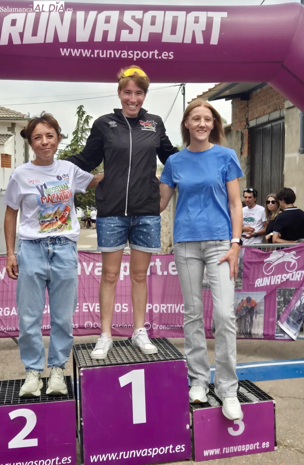 Foto 2 - Chema Mart&iacute;nez se suma al VI Cross Trail de Malpartida en una edici&oacute;n multitudinaria en deporte, ambiente y naturaleza
