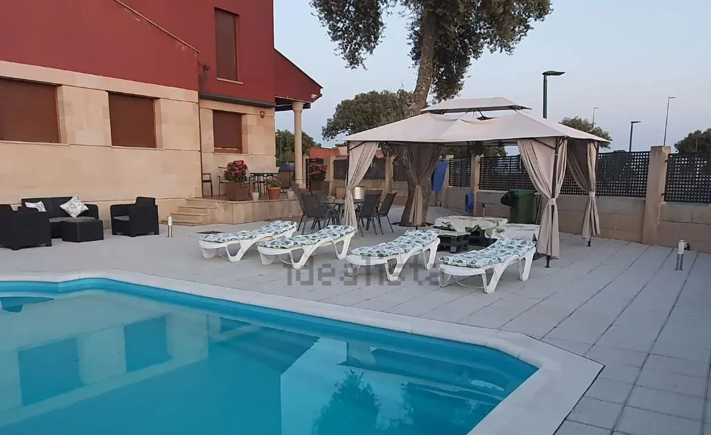 Casas con piscina y jardín en Salamanca desde 70.000€