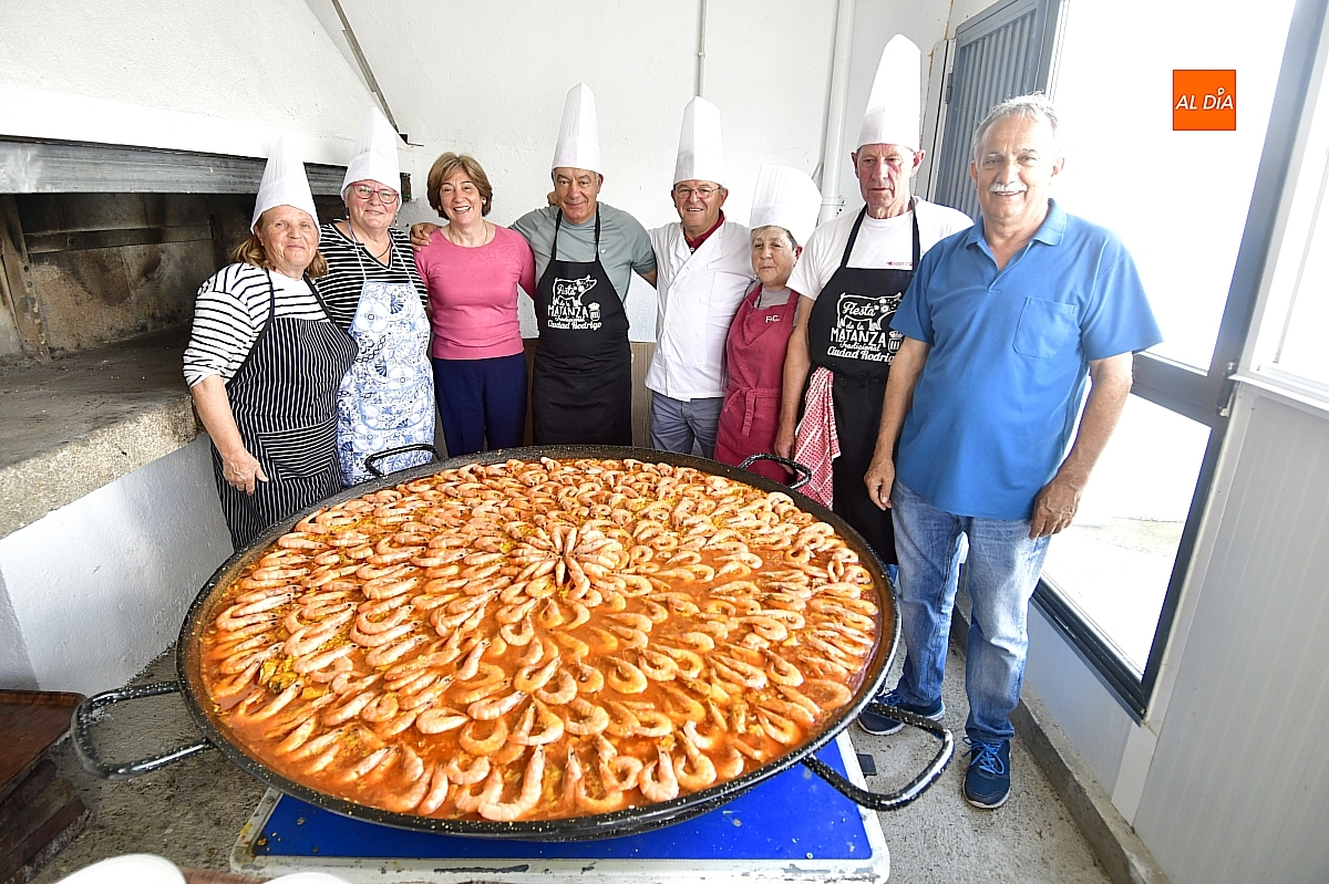 La pedanía de Ivanrey celebra de forma conjunta una comida popular para estrechar lazos 