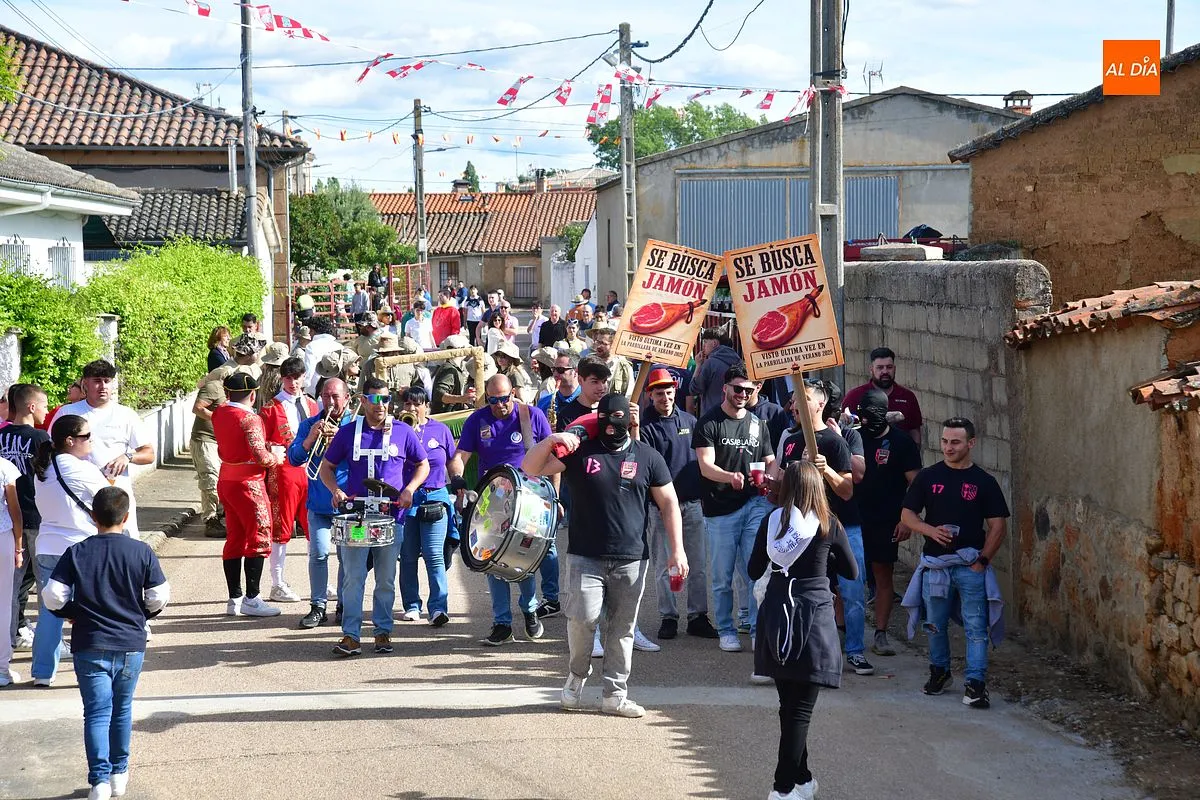 Disfraces  y capea Cabrillas