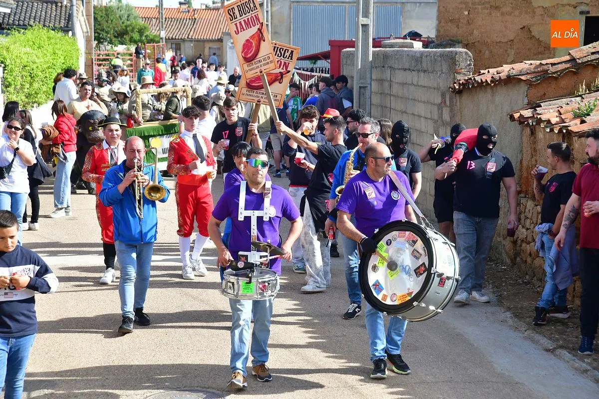 Disfraces  y capea Cabrillas