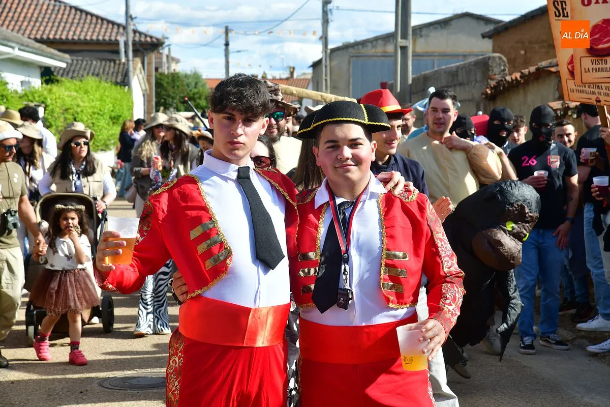 Disfraces  y capea Cabrillas