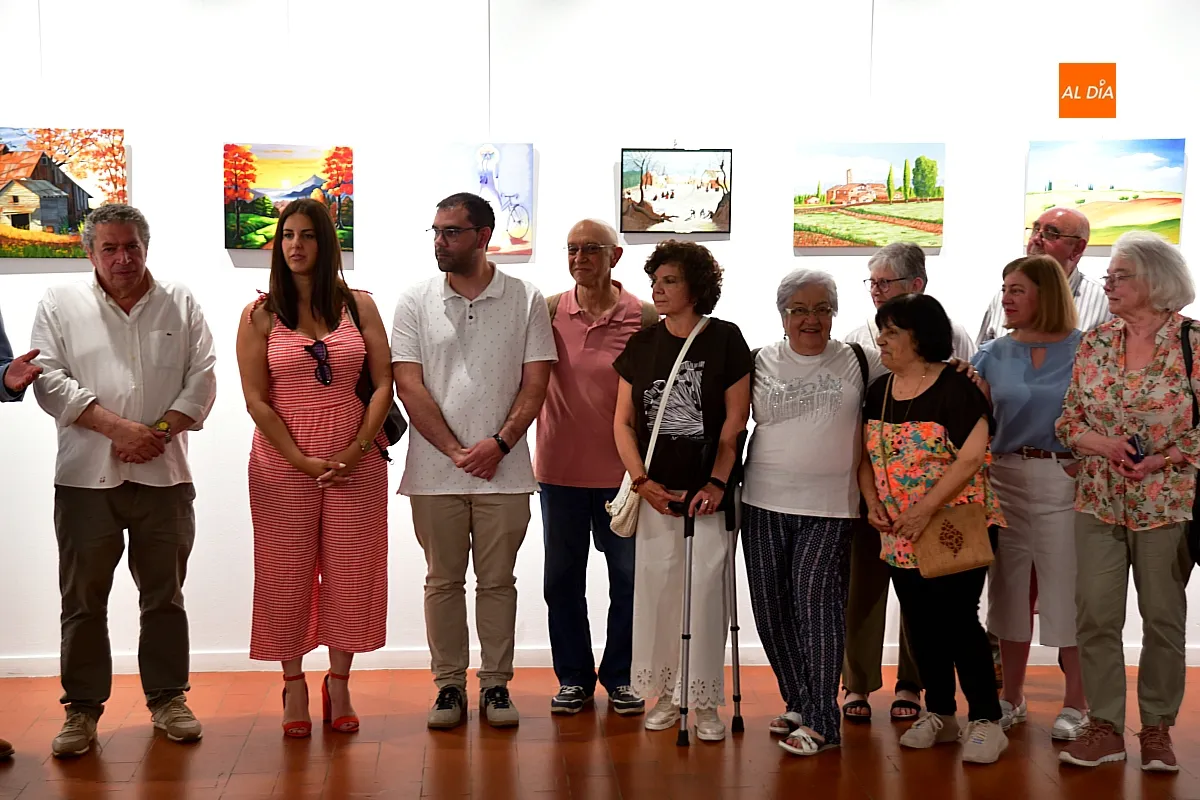 Inauguración de la exposición de pintura de alumnos del taller municipal