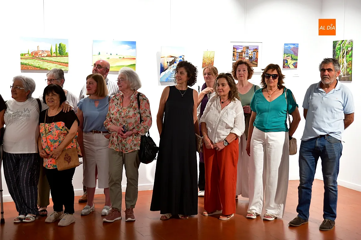 Inauguración de la exposición de pintura de alumnos del taller municipal