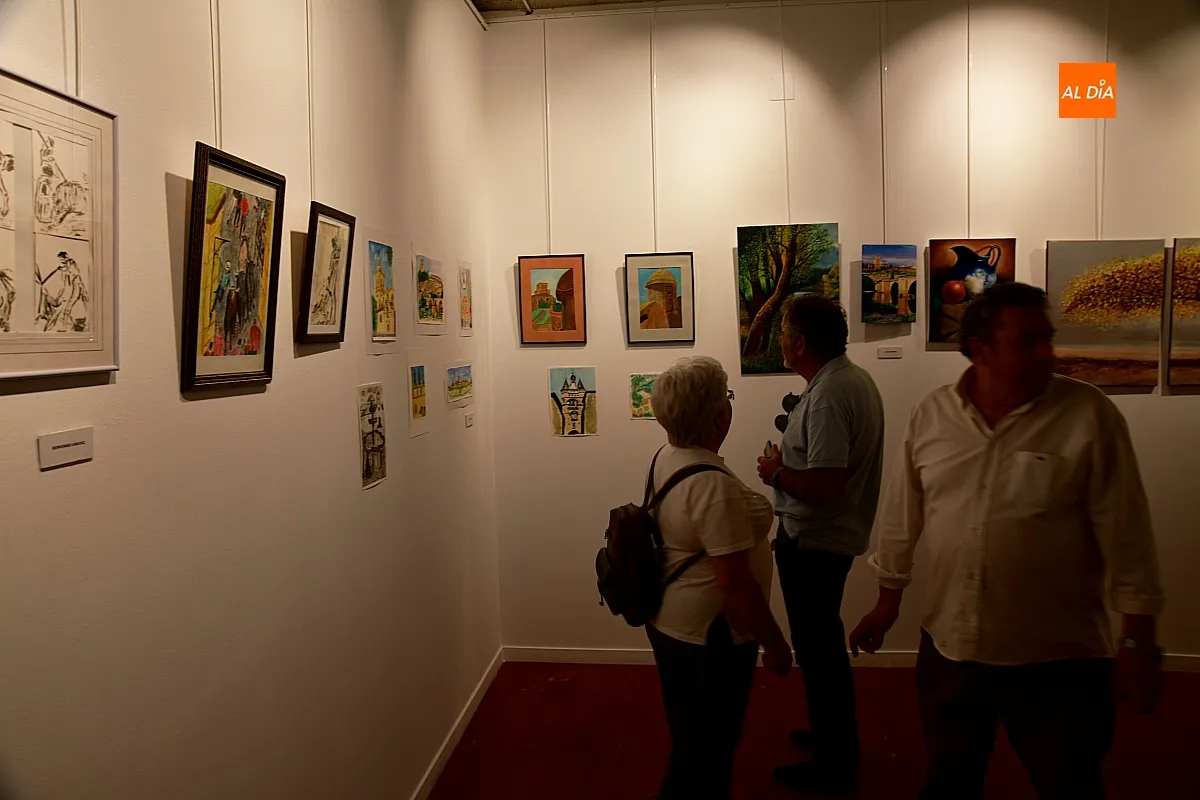 Inauguración de la exposición de pintura de alumnos del taller municipal