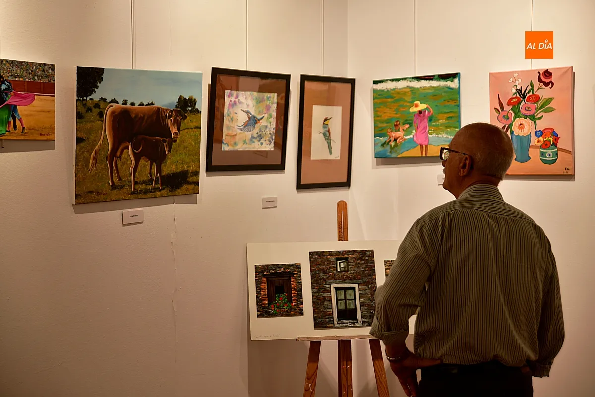 Inauguración de la exposición de pintura de alumnos del taller municipal