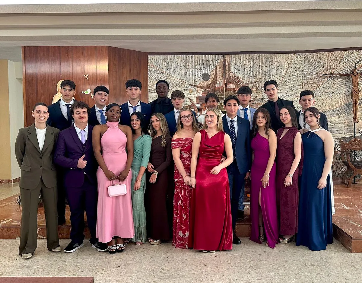 Jornadas festivas en el colegio Misioneras de la Providencia con graduación incluida