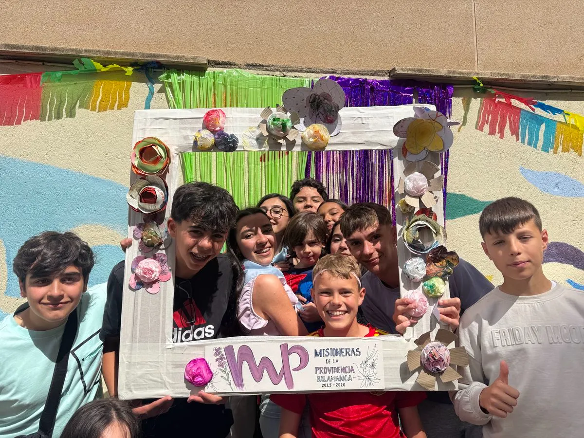 Jornadas festivas en el colegio Misioneras de la Providencia con graduación incluida
