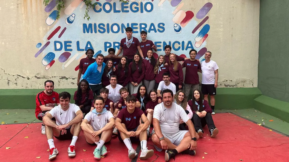 Jornadas festivas en el colegio Misioneras de la Providencia con graduación incluida