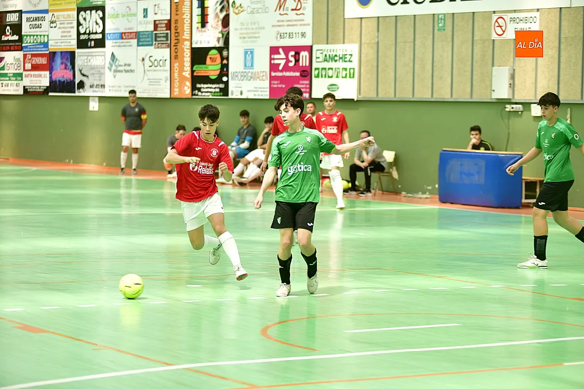 Foto 13 - El III Columnas regional juvenil se impone ante el Inter Sala B 