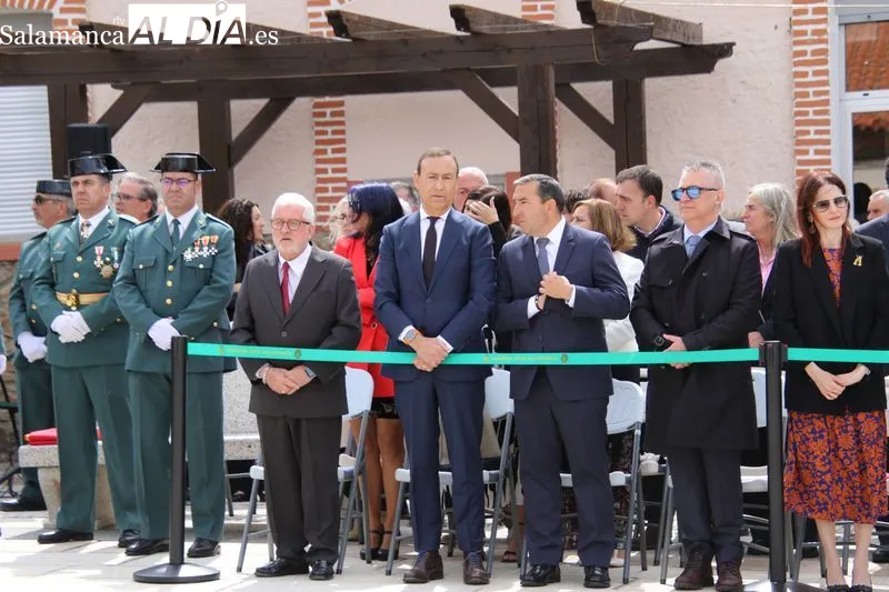 Foto 6 - La Guardia Civil conmemora su 182 aniversario en Galinduste con un homenaje a su labor en el medio rural