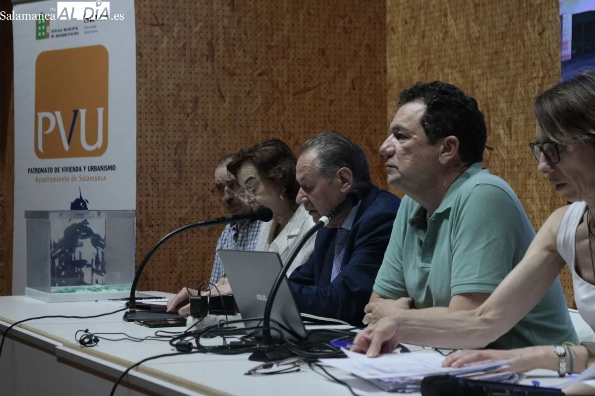 Sorteo del orden de prioridad de las 55 viviendas protegidas de alquiler en Pizarrales. Fotos: Emily Rivas